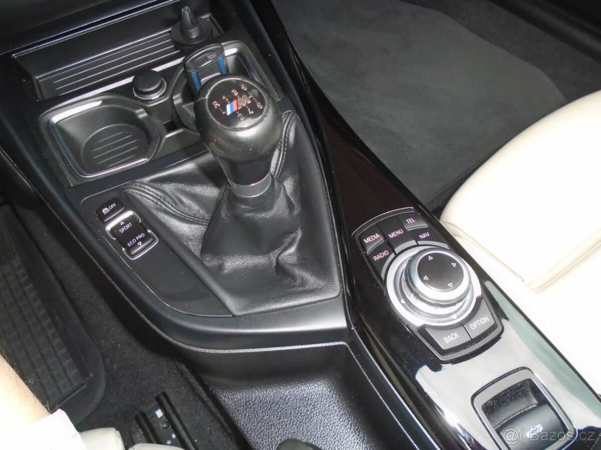 2015 BMW M2 - 15