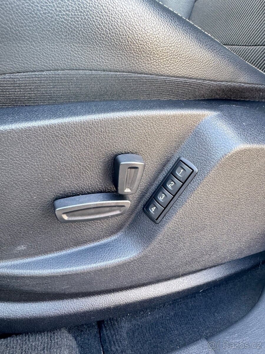 2014 Ford S-MAX - 15