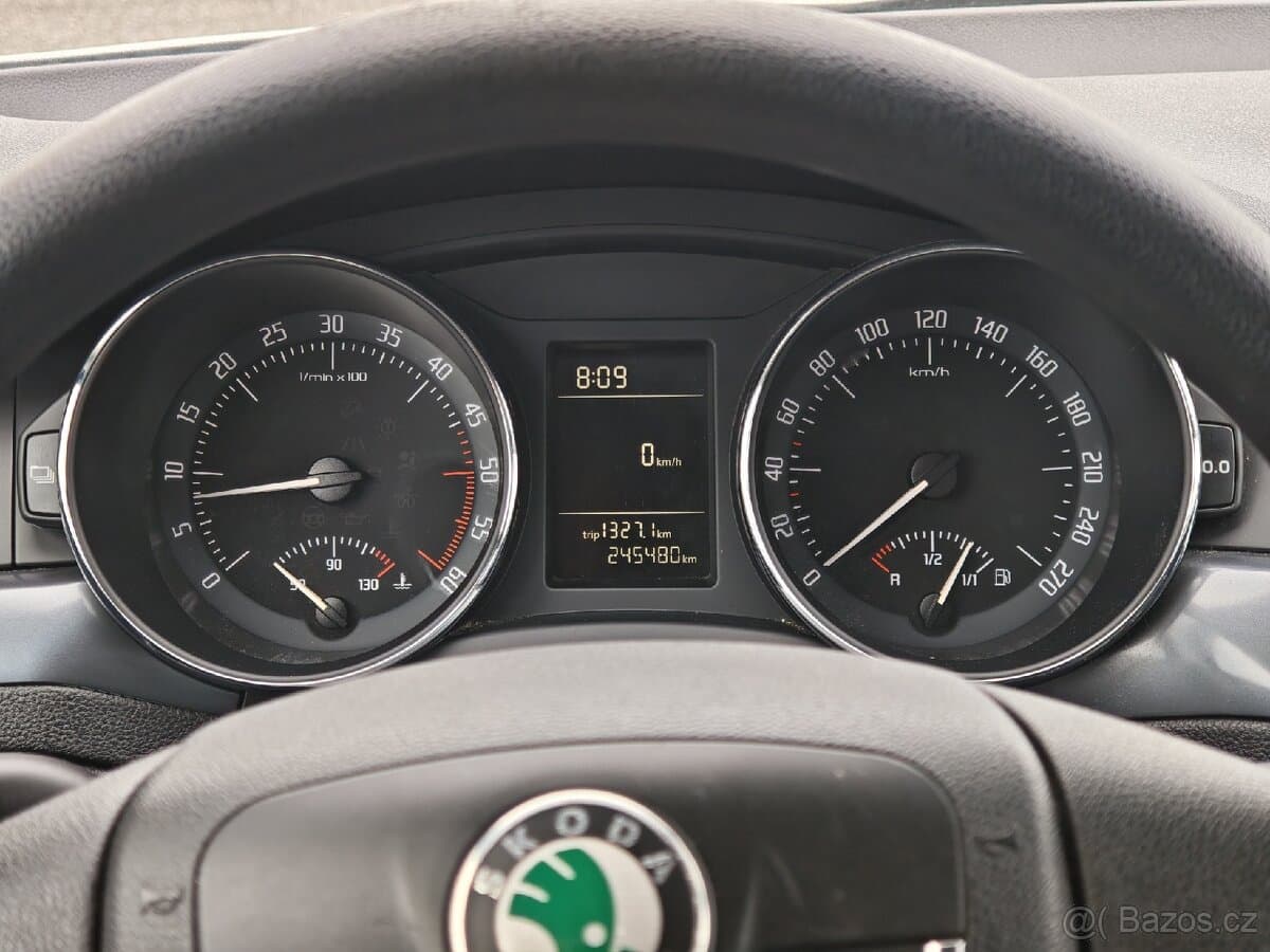 2010 Škoda SUPERB - 15