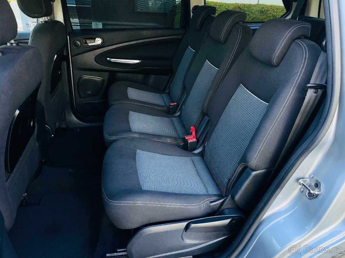 2014 Ford GALAXY - 15