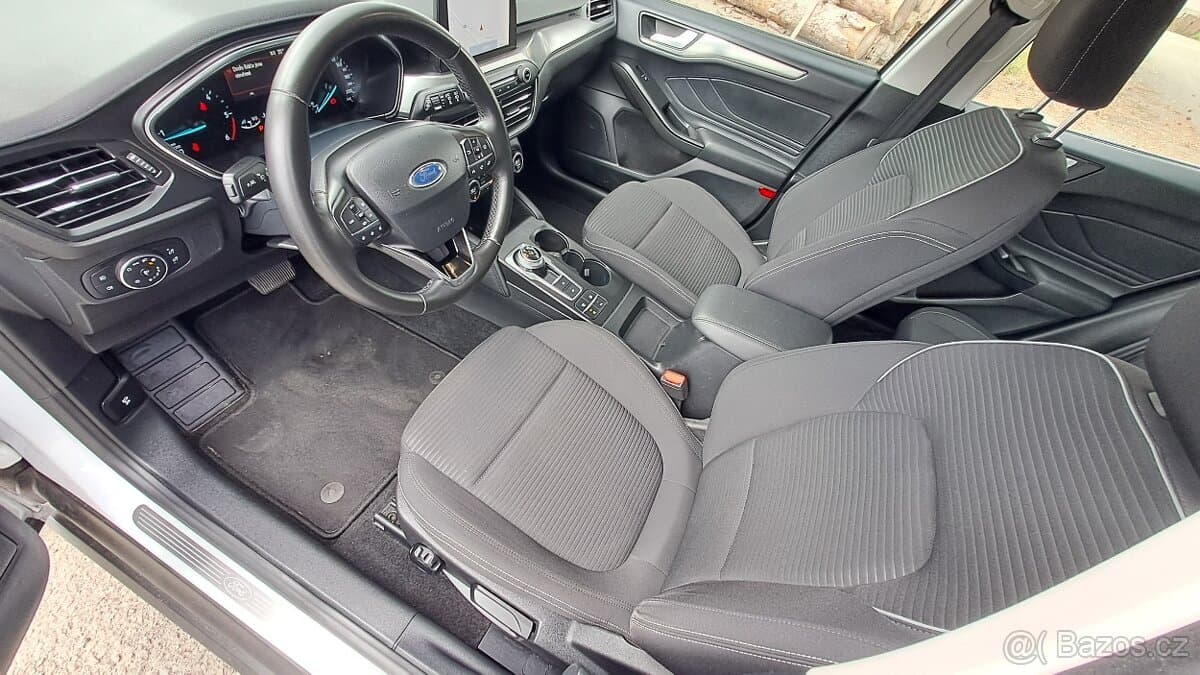 2021 Ford FOCUS - 15