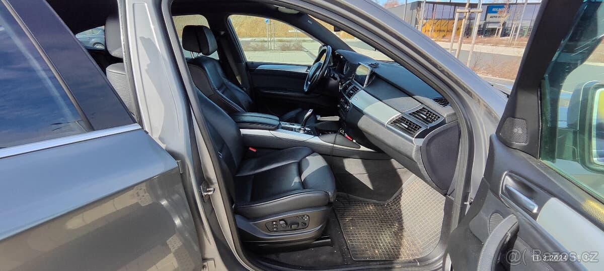 2010 BMW X6 - 15