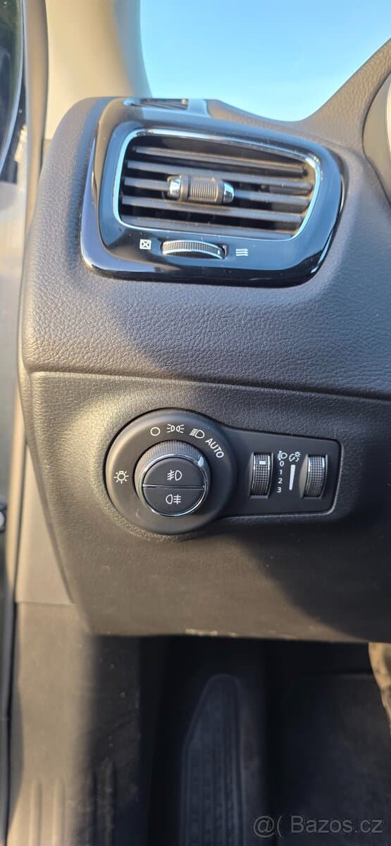 2017 Jeep COMPASS - 15