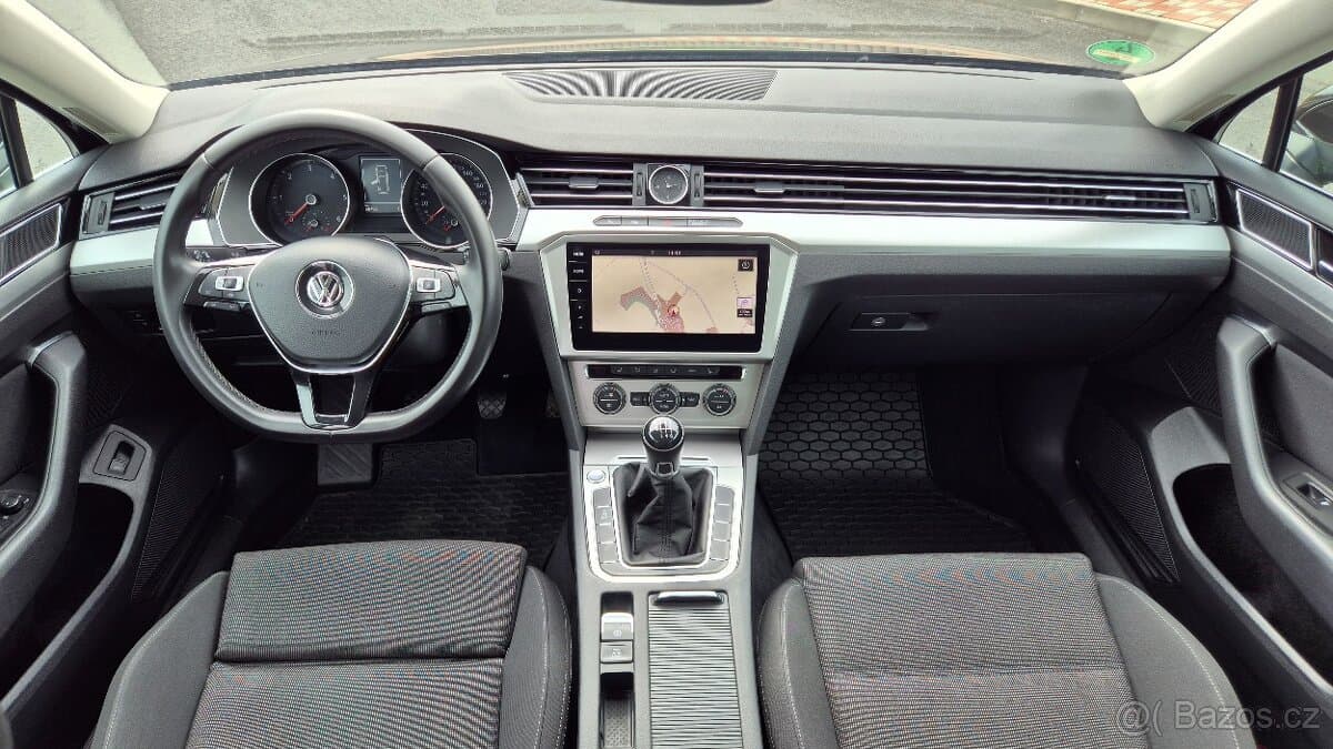 2019 Volkswagen PASSAT - 15