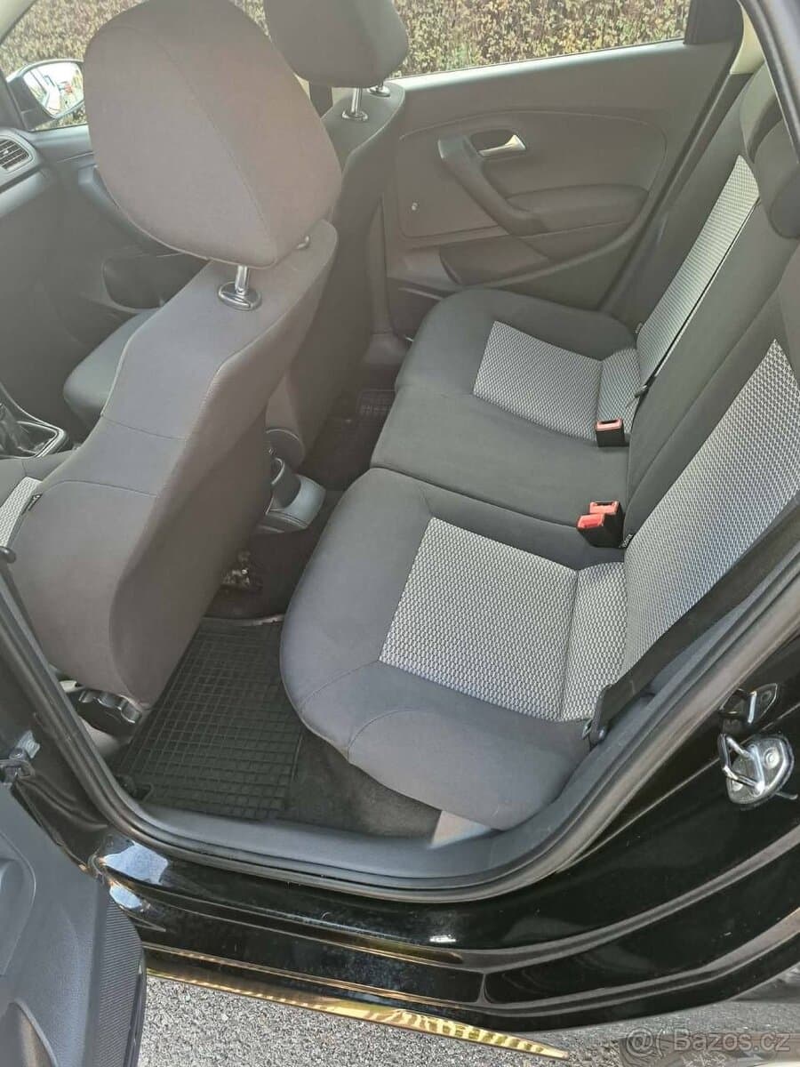 2013 Volkswagen POLO - 15