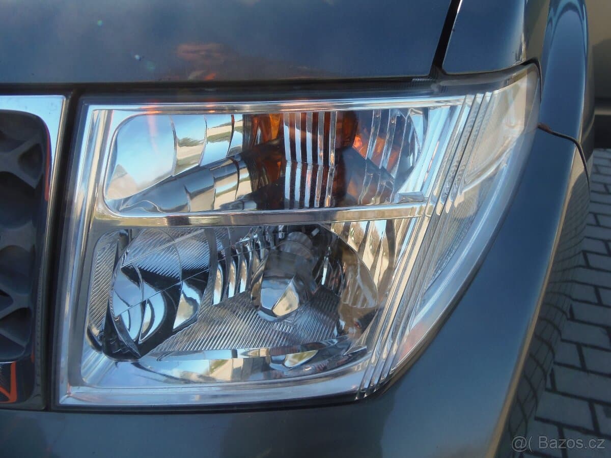 2005 Nissan PATHFINDER - 15