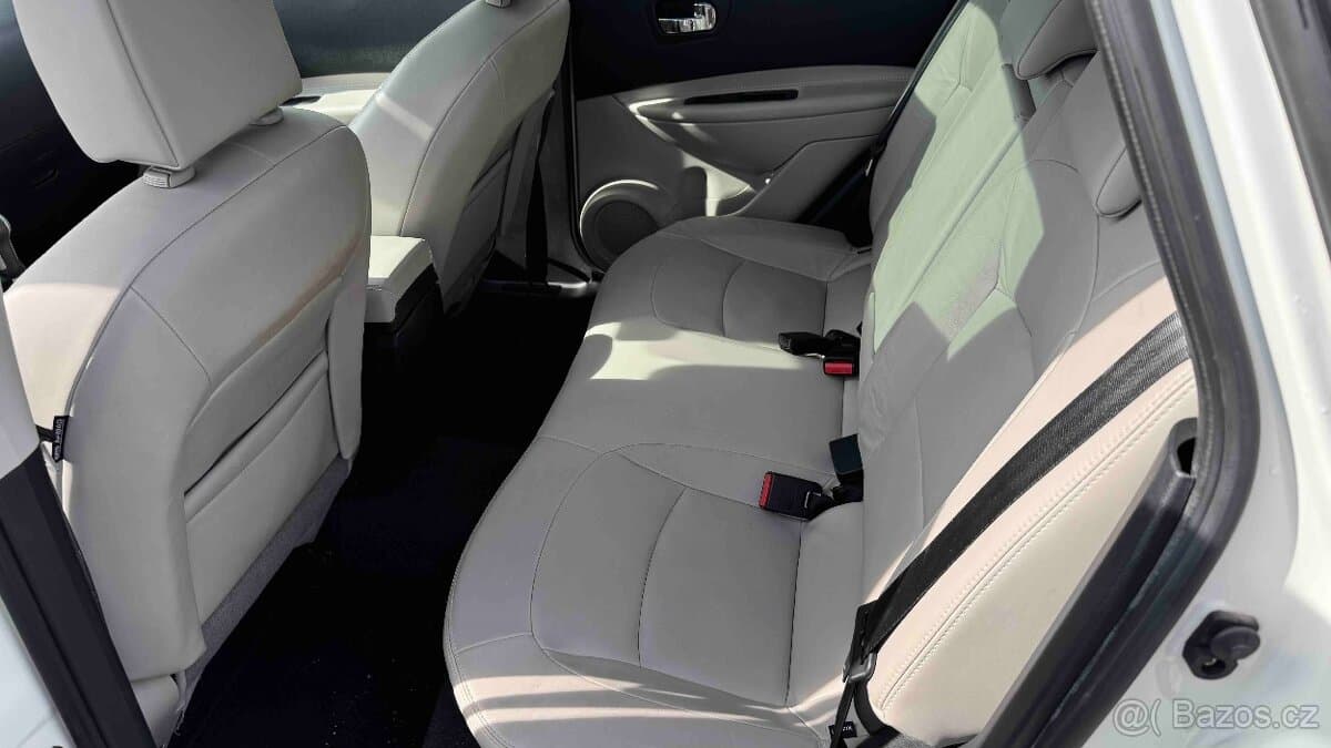 2012 Nissan QASHQAI - 15