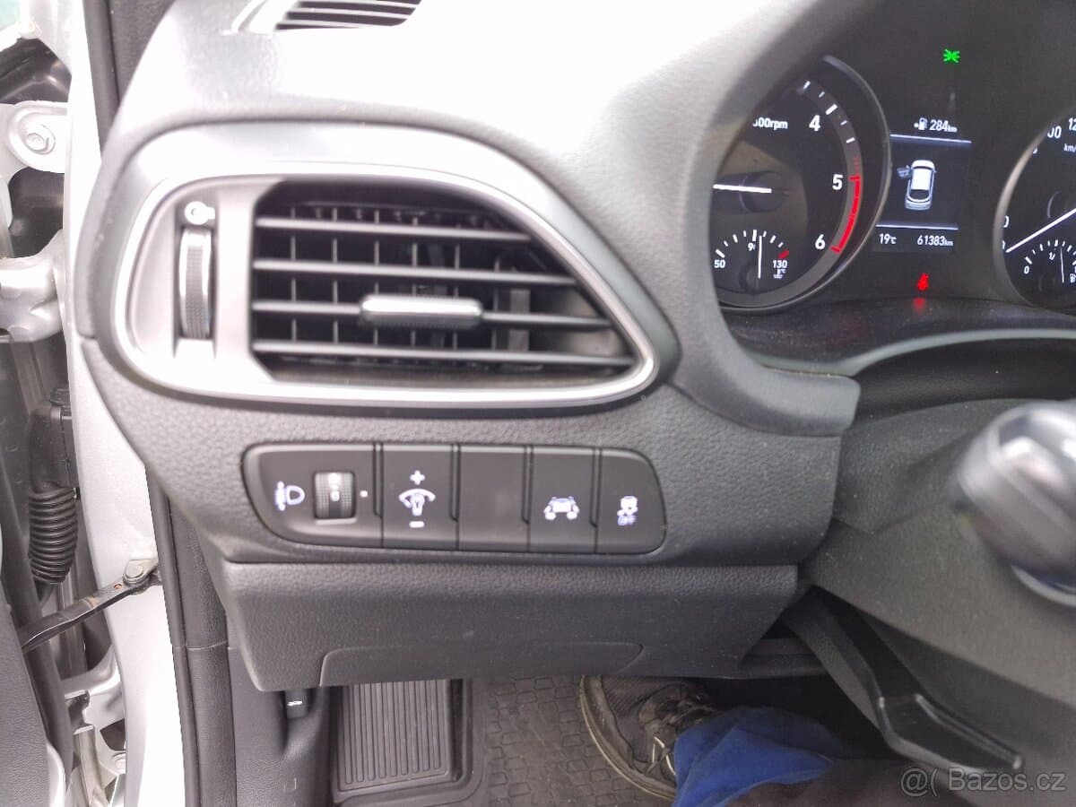 2017 Hyundai i30 - 15