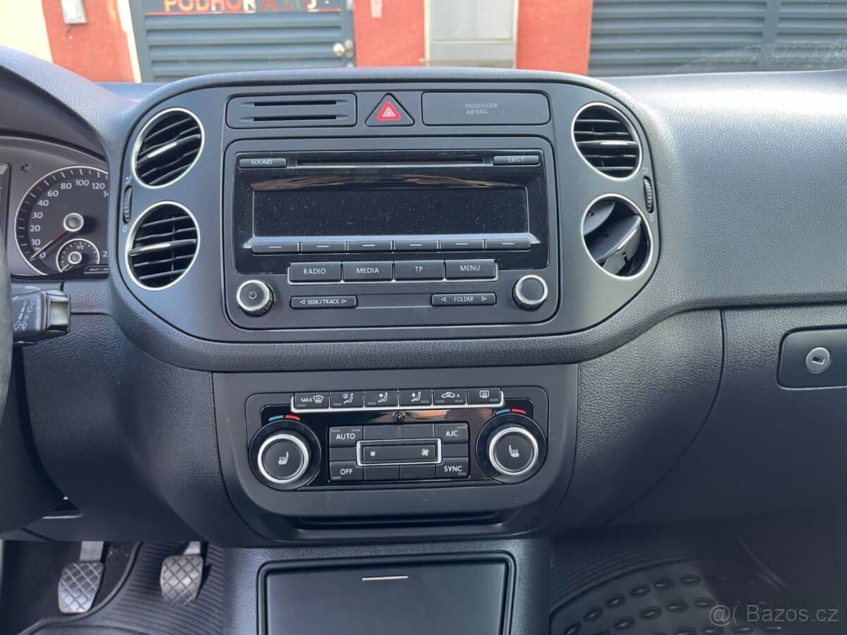 2012 Volkswagen GOLF - 15