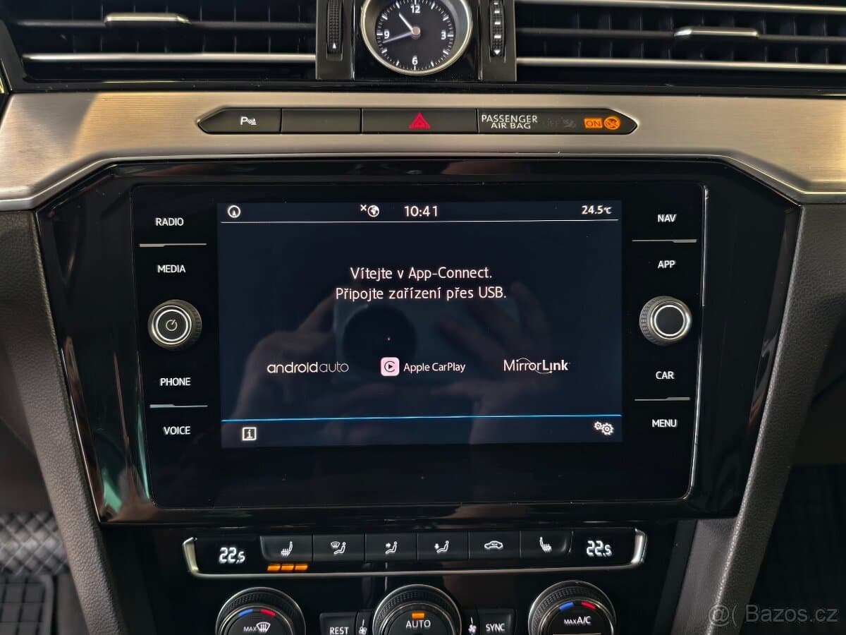 2019 Volkswagen PASSAT - 15