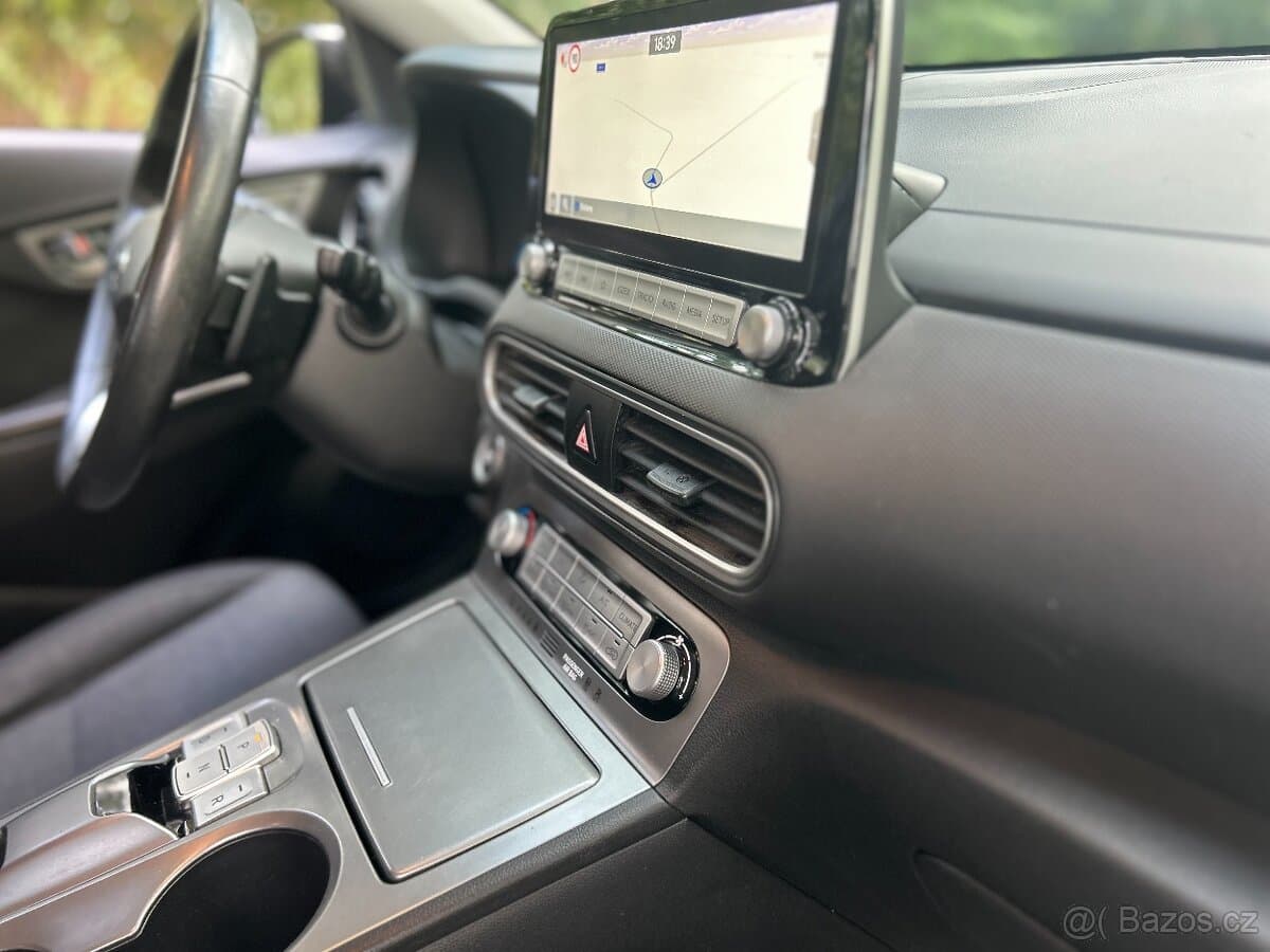 2021 Hyundai KONA - 15