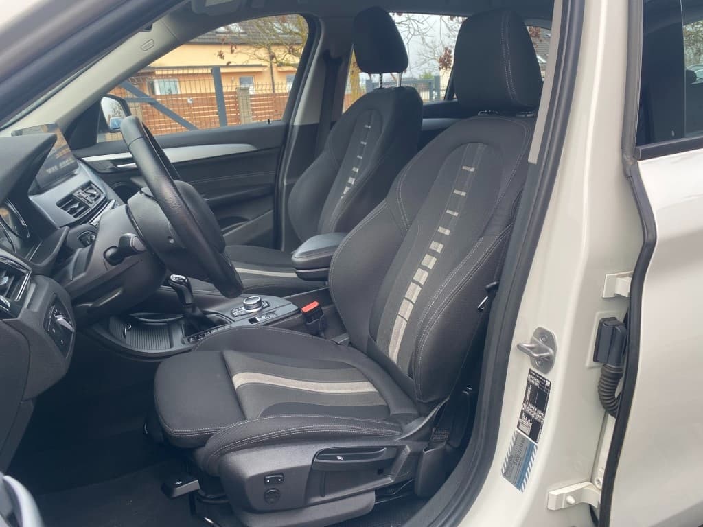 2021 BMW X1 - 15