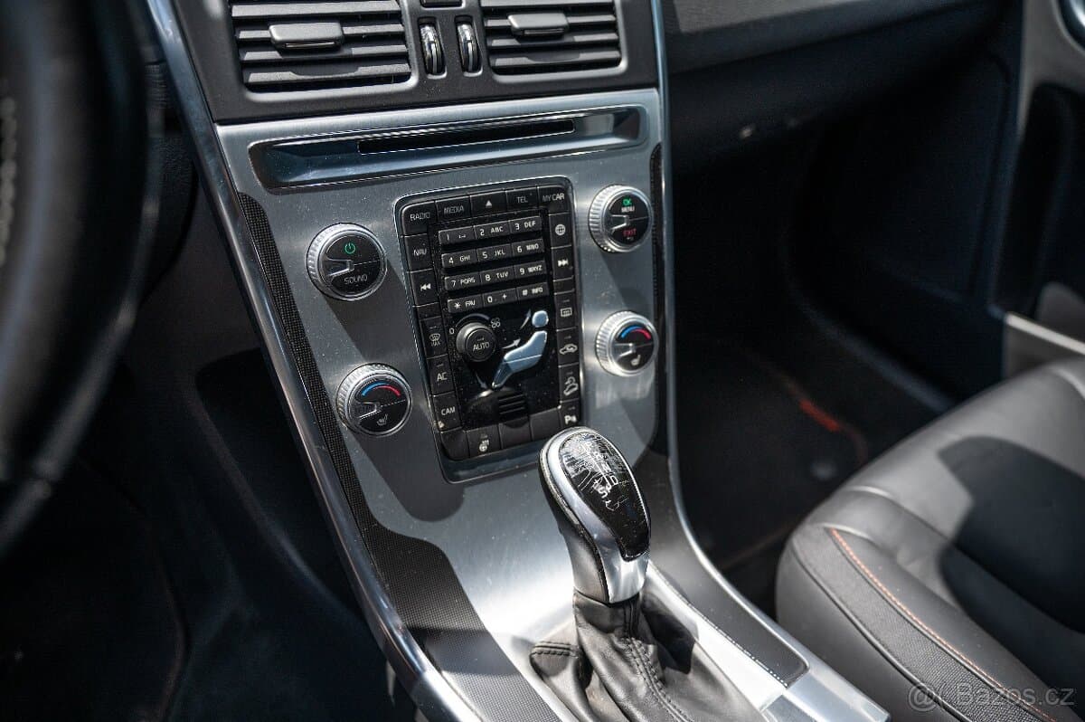 2014 Volvo XC60 - 15
