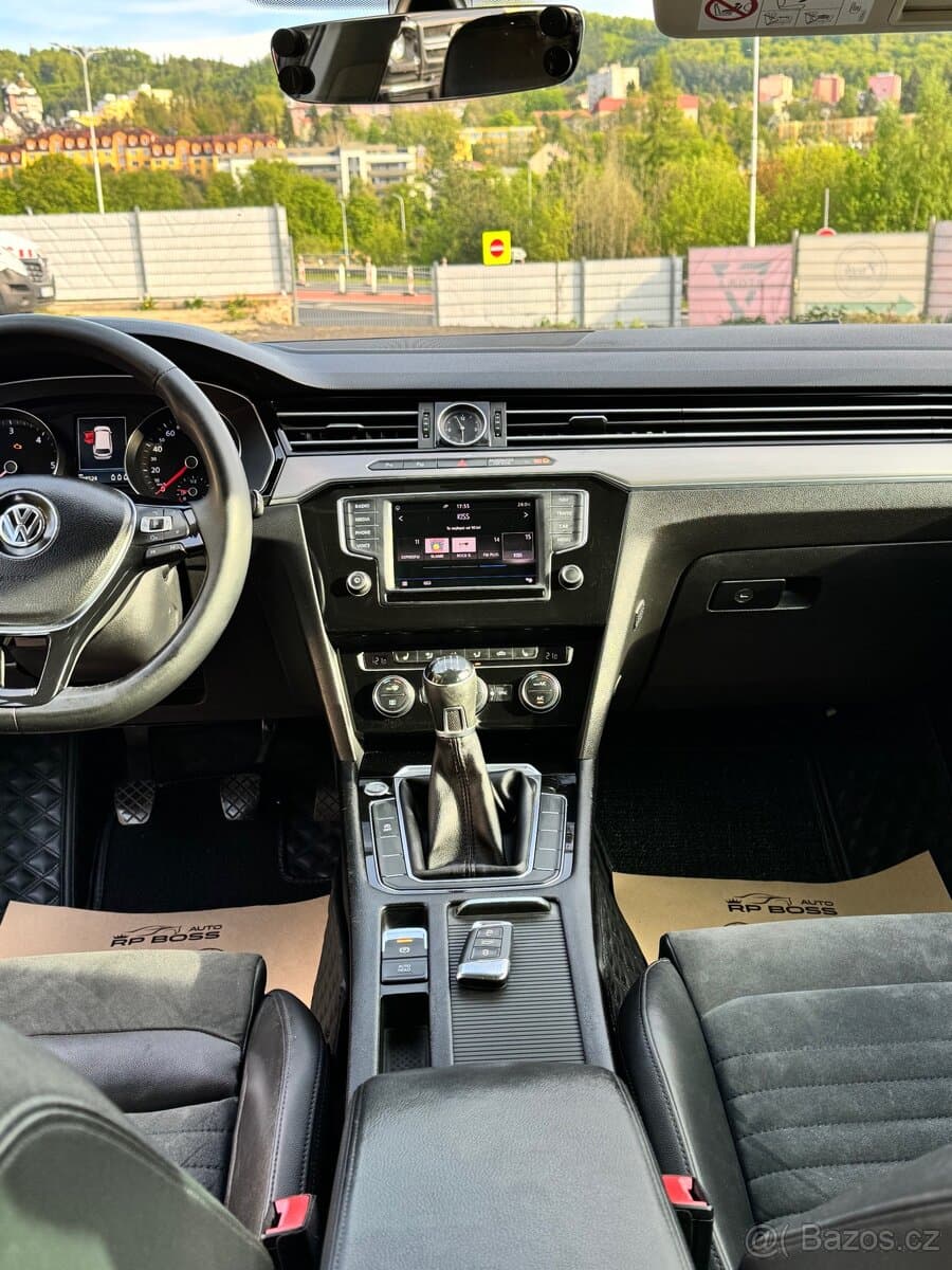 2016 Volkswagen PASSAT - 15