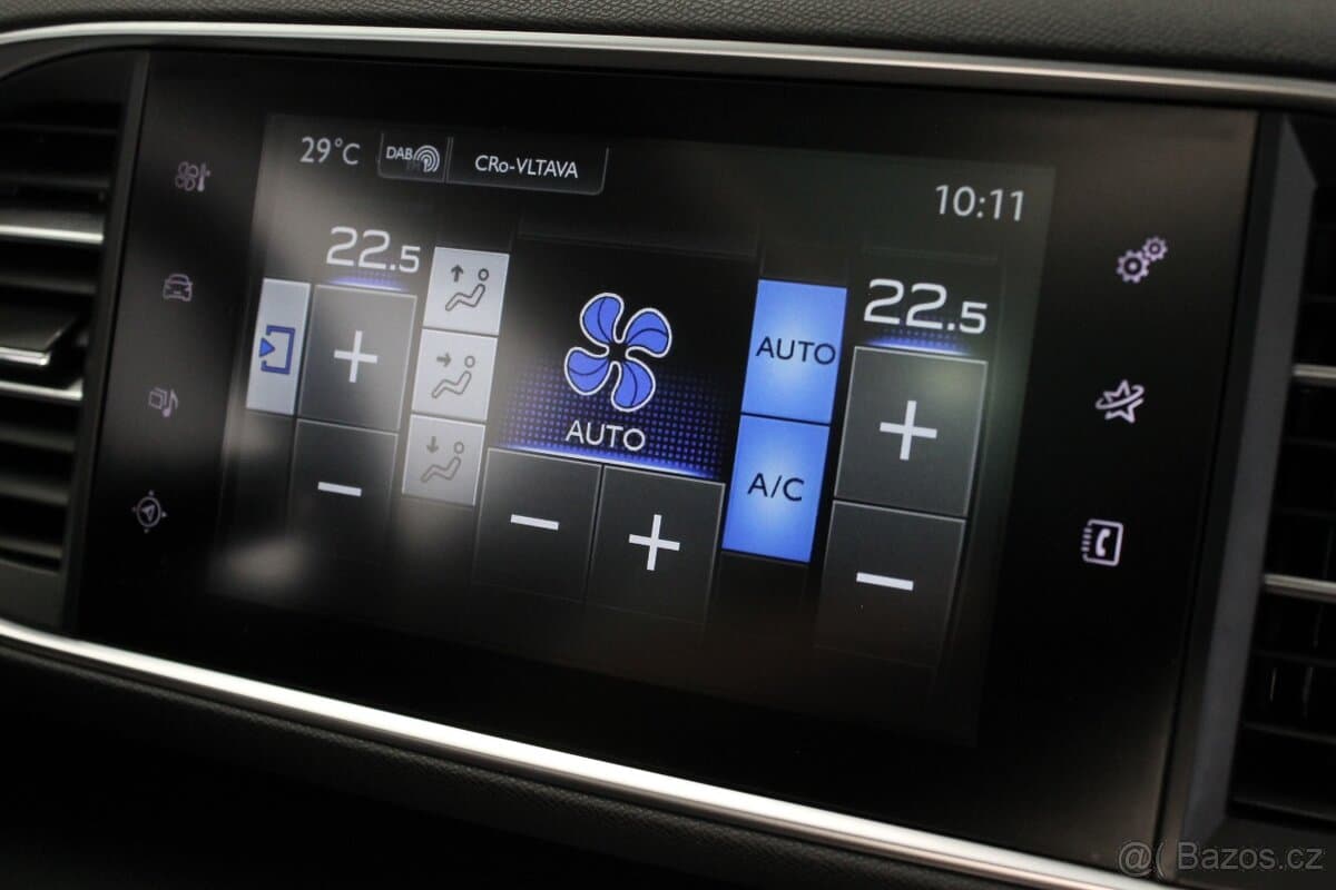 2016 Peugeot 308 - 15