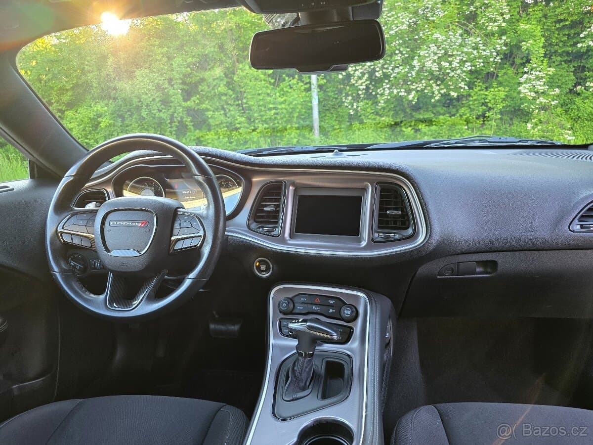 2019 Dodge CHALLENGER - 15