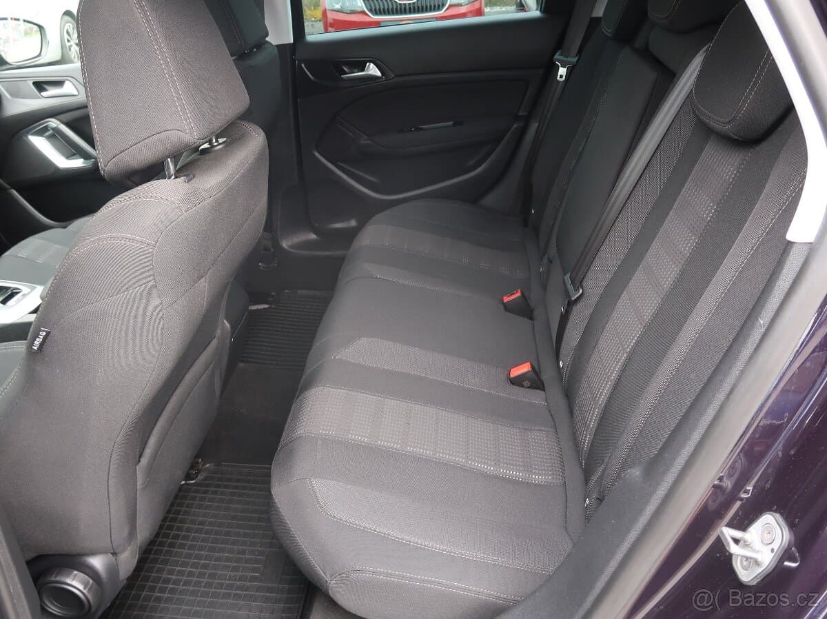 2016 Peugeot 308 - 15