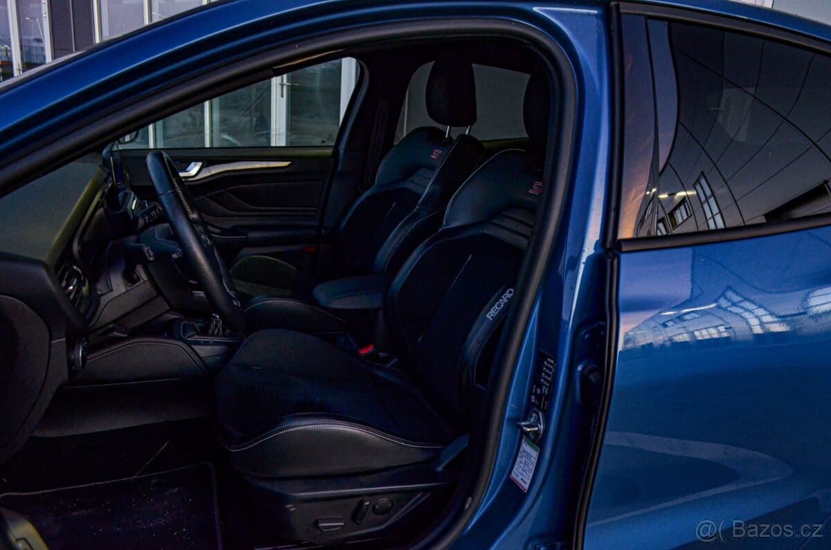 2019 Ford FOCUS - 15