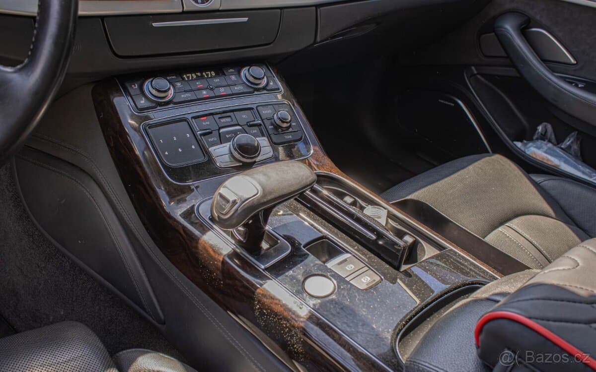 2012 Audi A8 - 15