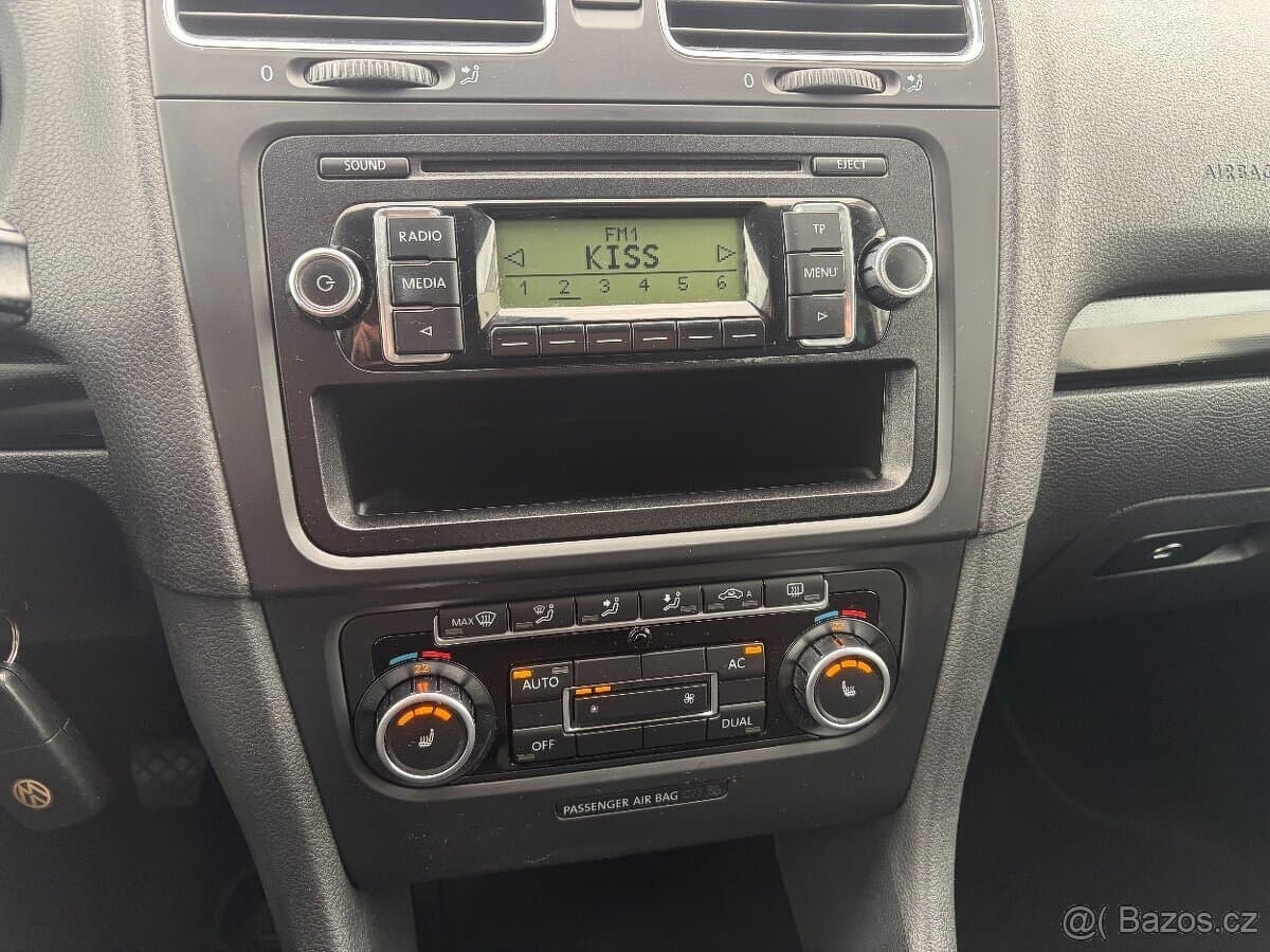 2009 Volkswagen GOLF - 15