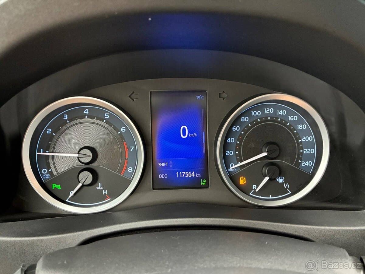 2018 Toyota COROLLA - 15