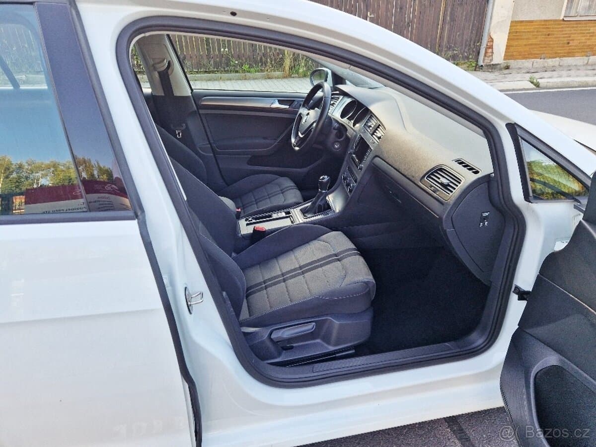 2014 Volkswagen GOLF - 15
