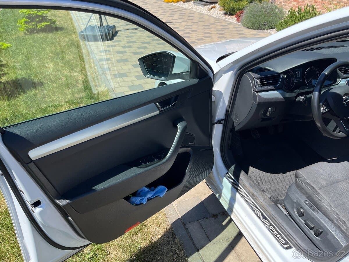 2018 Škoda SUPERB - 15