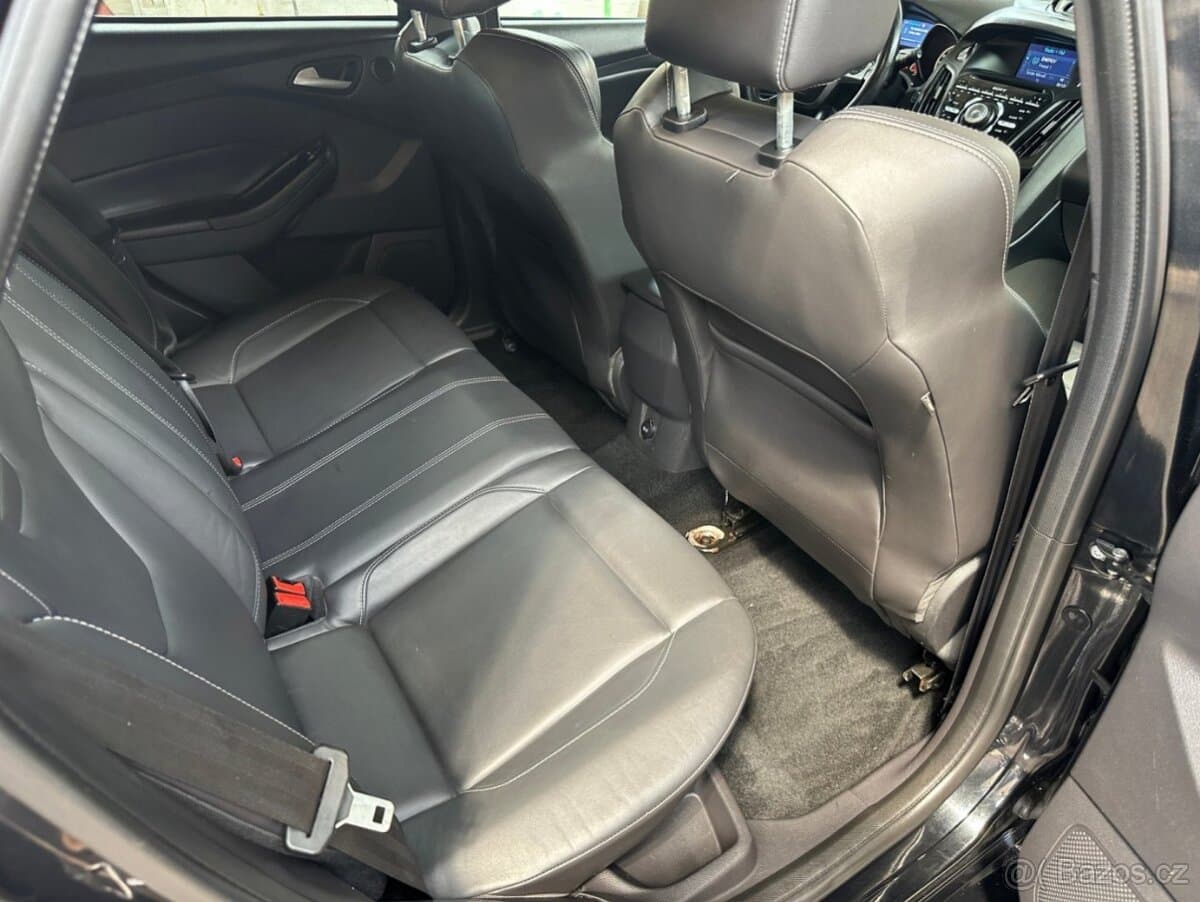 2013 Ford FOCUS - 15
