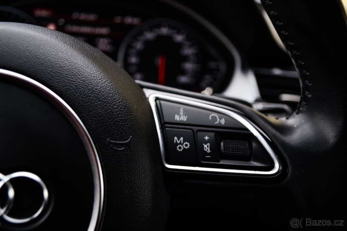 2016 Audi A8 - 15