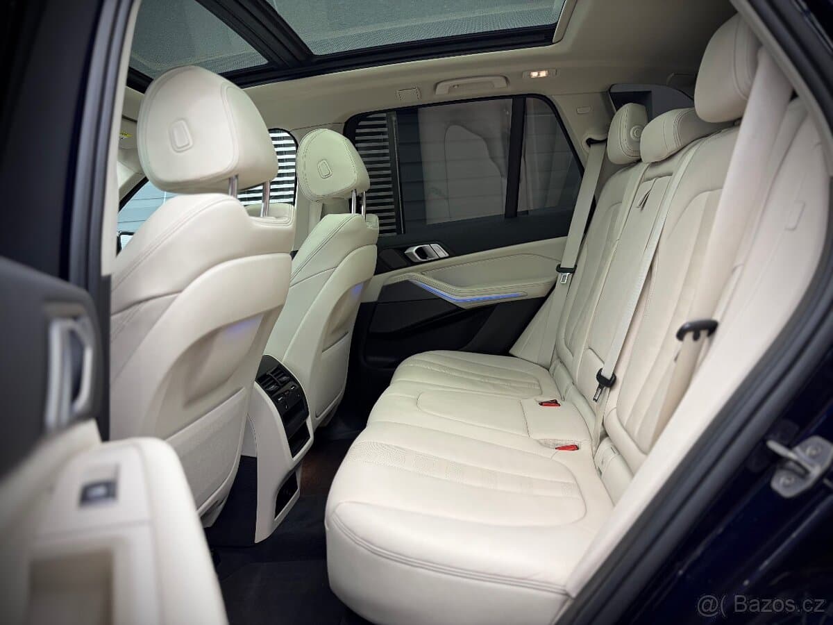 2019 BMW X5 - 15