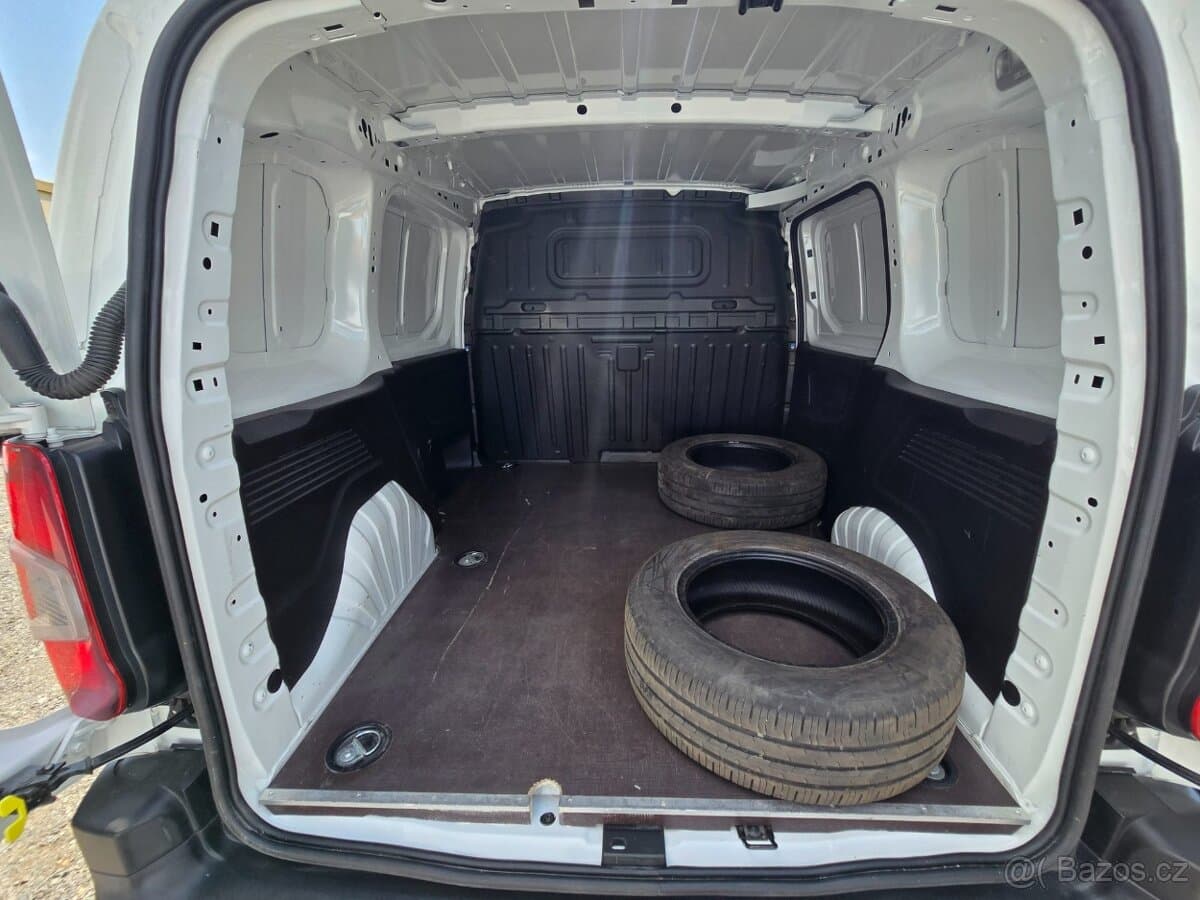 2020 Opel COMBO - 15