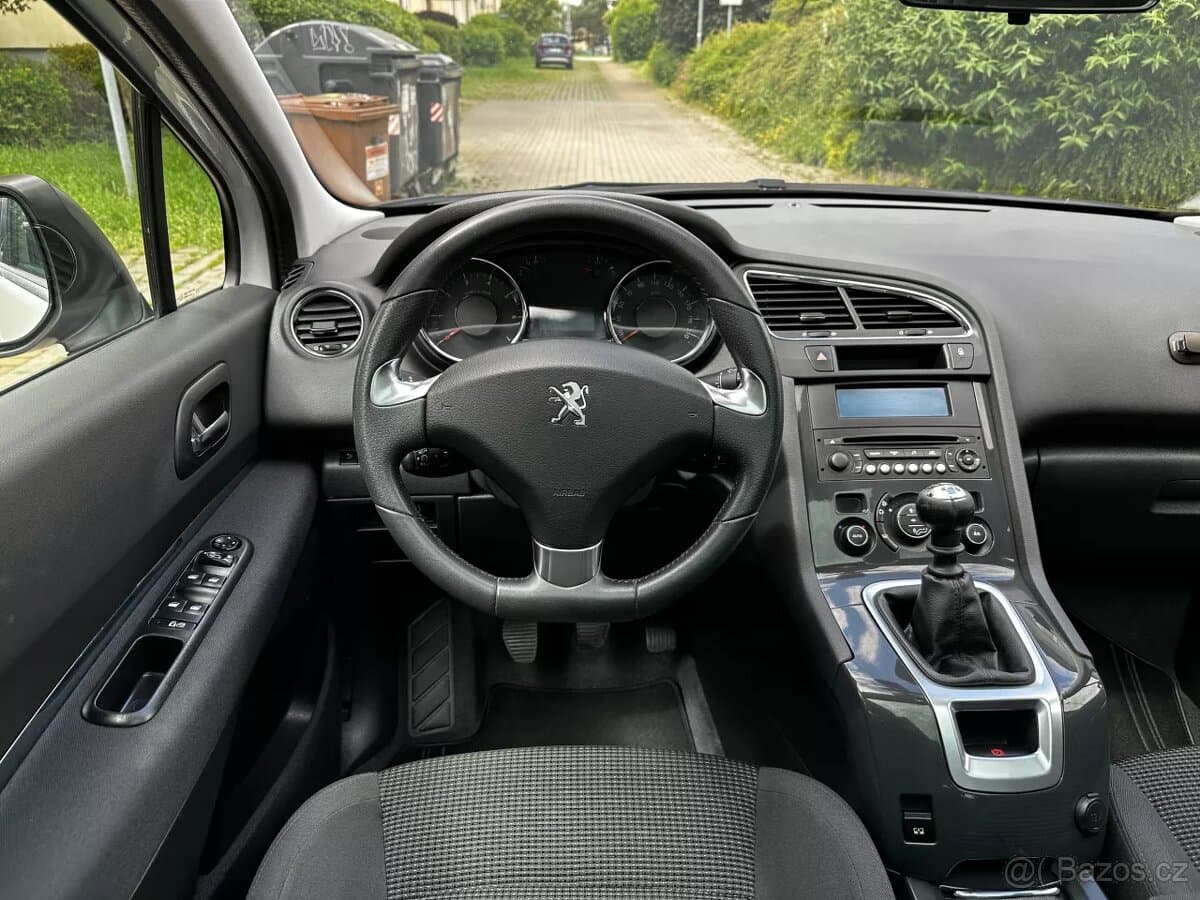 2015 Peugeot 5008 - 15