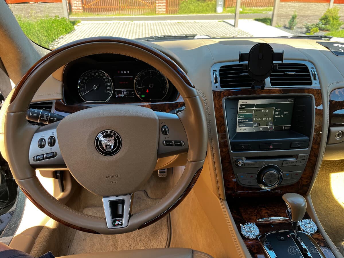2008 Jaguar XK - 15