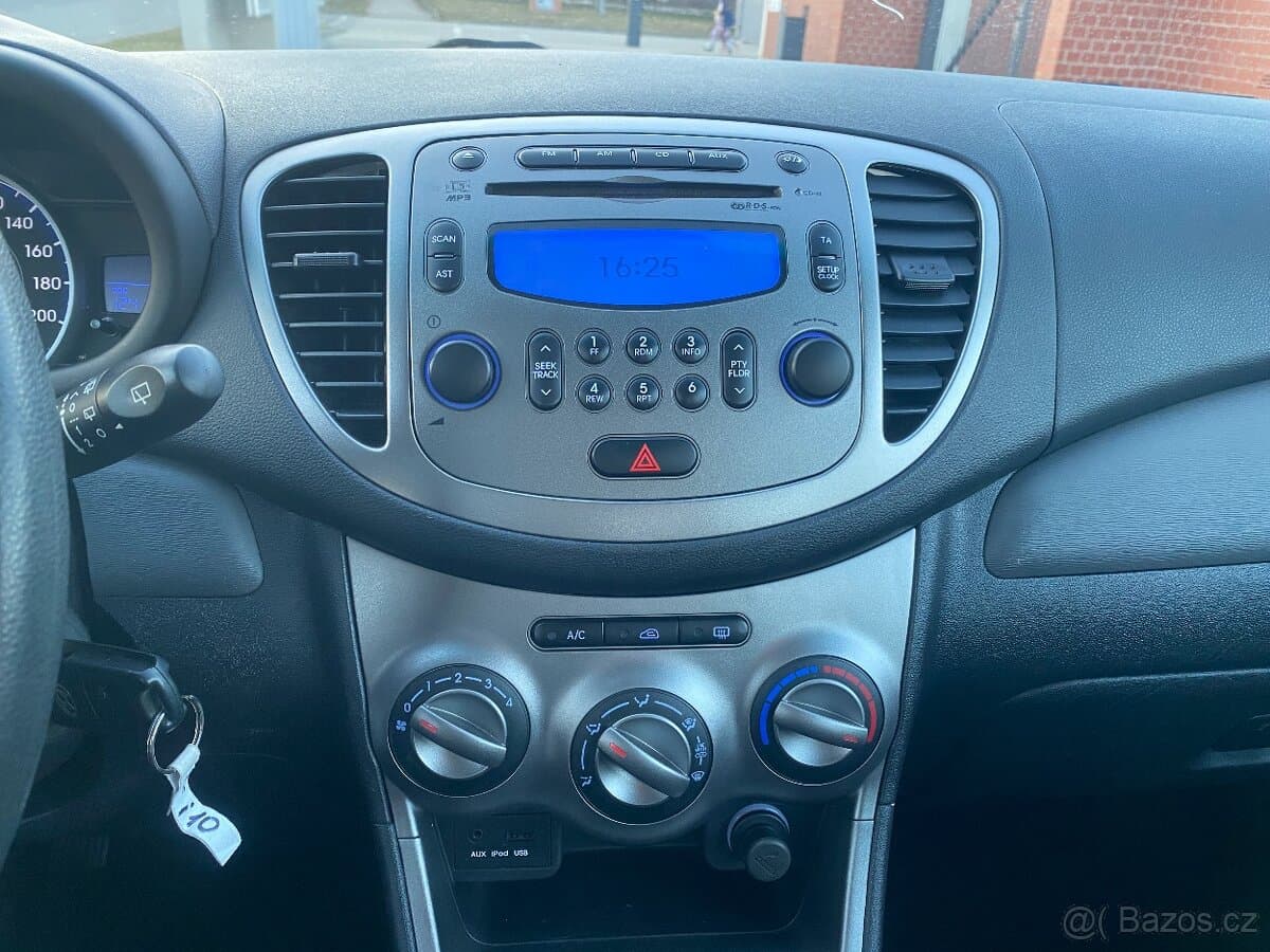 2012 Hyundai i10 - 15