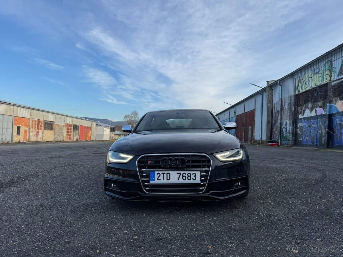 2013 Audi S4 - 15