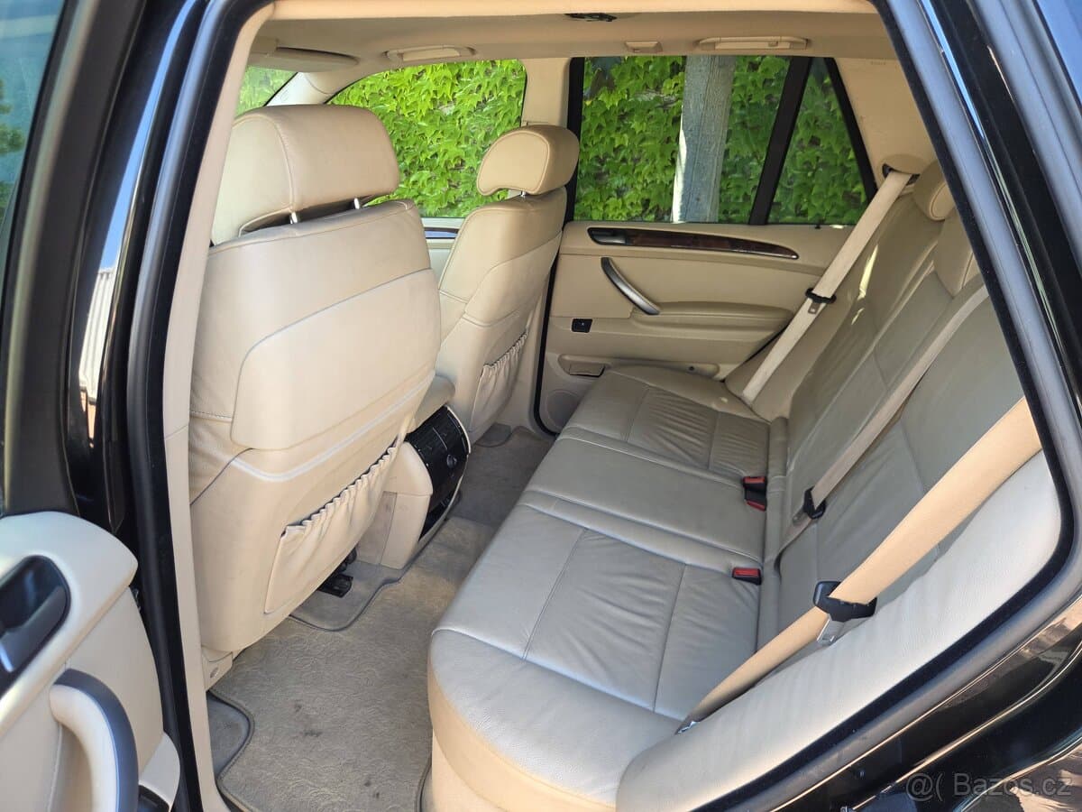 2004 BMW X5 - 15