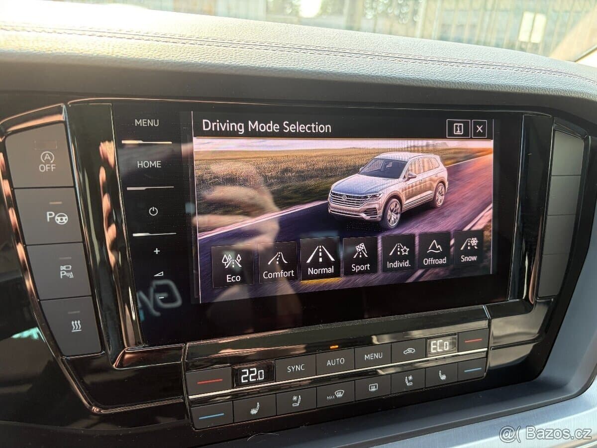 2022 Volkswagen TOUAREG - 15