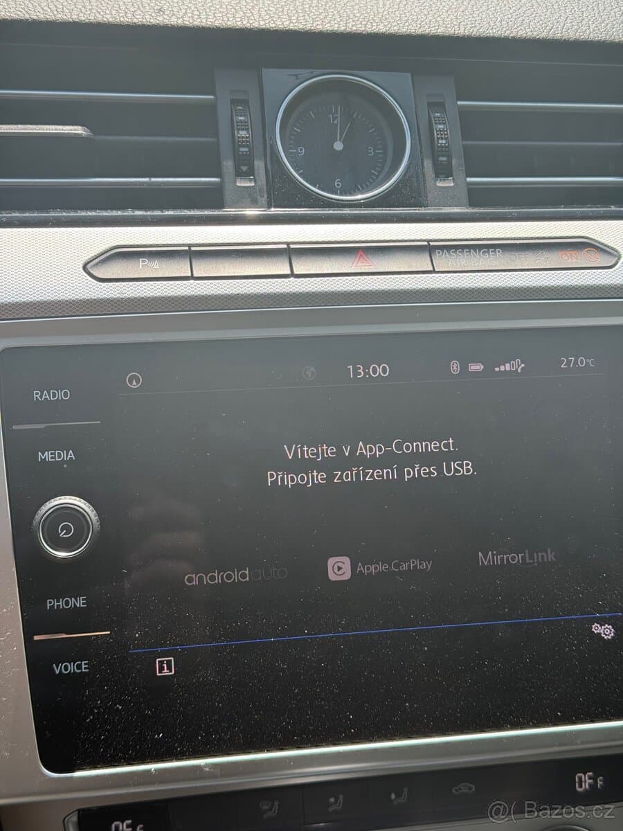 2018 Volkswagen PASSAT - 15