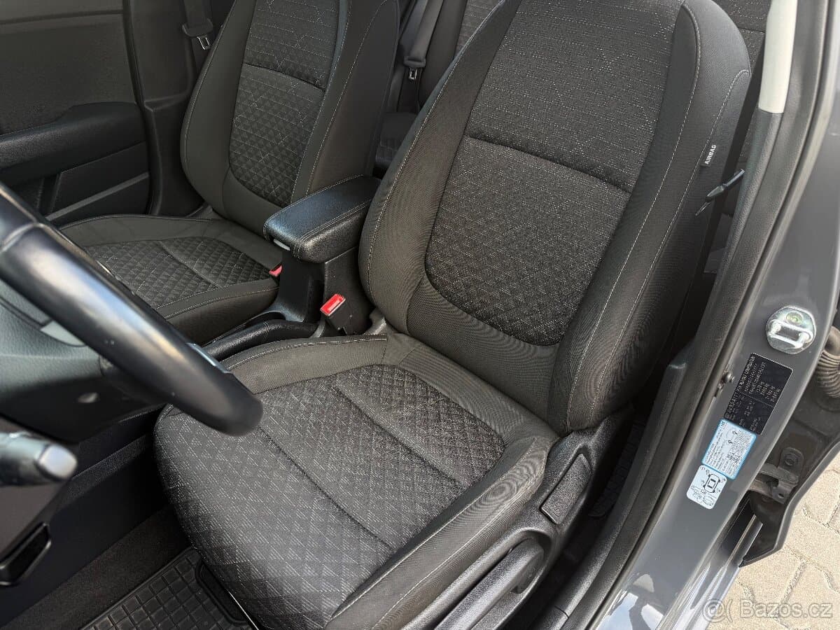 2021 Kia RIO - 15