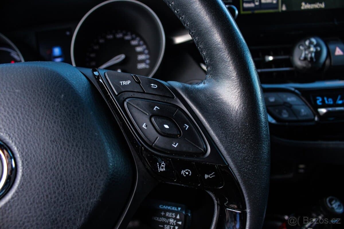 2020 Toyota C-HR - 15