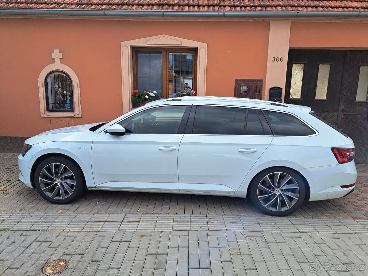2018 Škoda SUPERB - 15