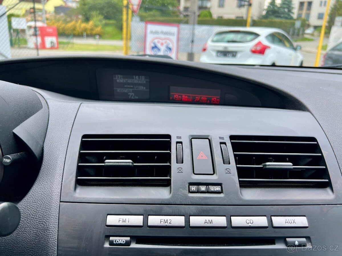 2009 Mazda 3 - 15
