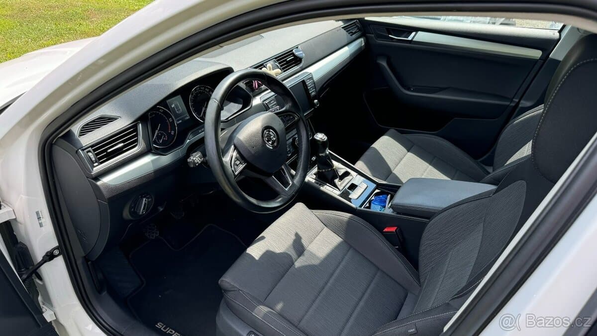 2017 Škoda SUPERB - 15