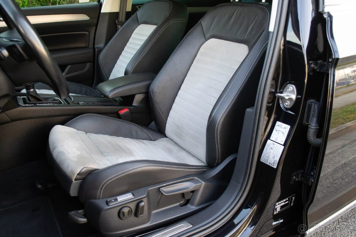 2018 Volkswagen PASSAT - 15