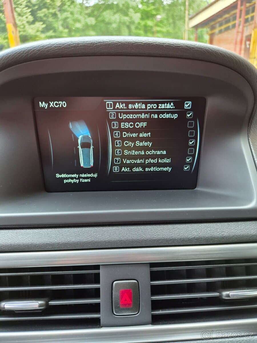 Volvo XC70 - 15