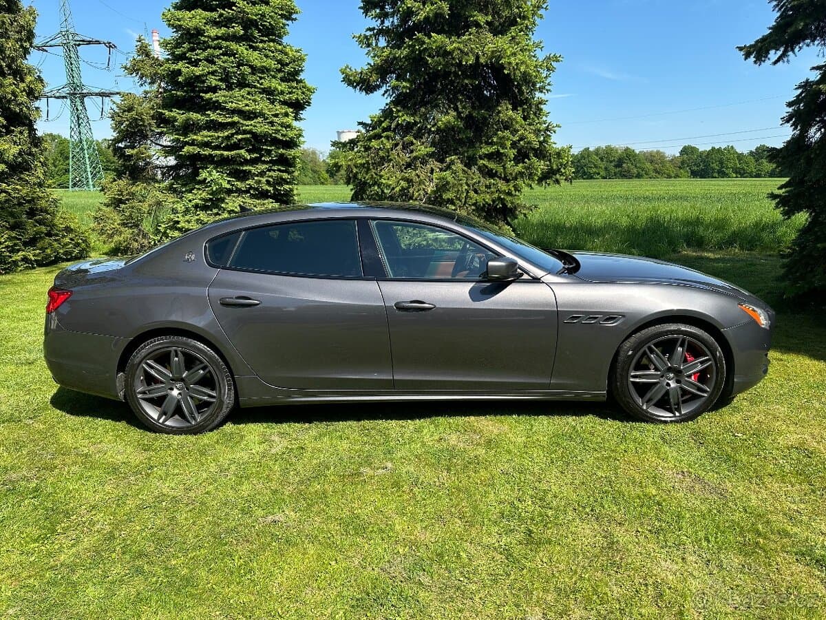 Maserati QUATTROPORTE - 15