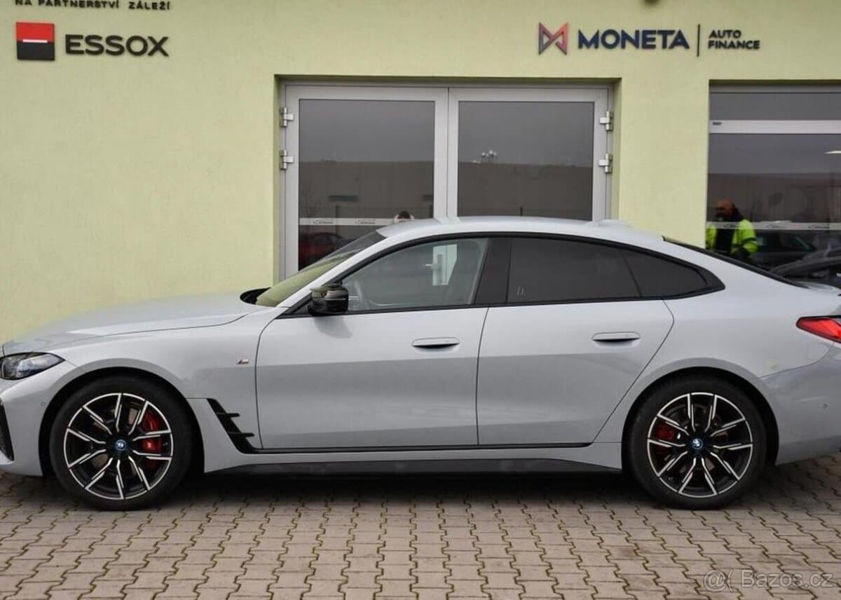 2023 BMW M5 - 15