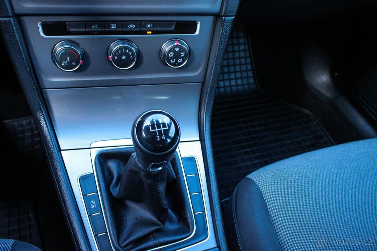 2014 Volkswagen GOLF - 15