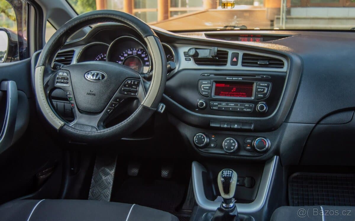 2013 Kia PROCEED - 15