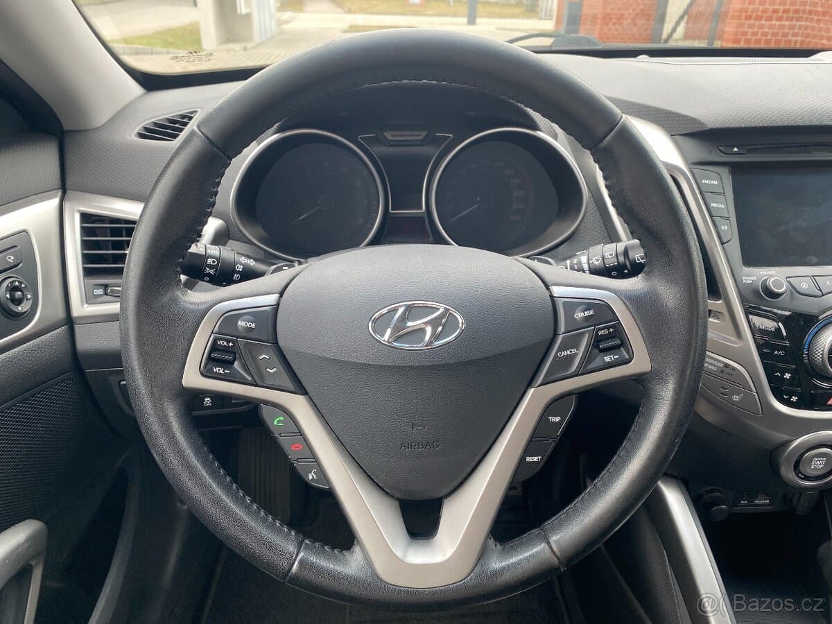 Hyundai VELOSTER - 15